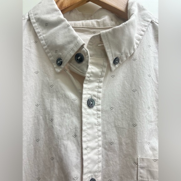 Vuori Crest Button Down Polo Men’s Medium Tan Gray Cotton Stretch Shirt - Picture 6 of 7